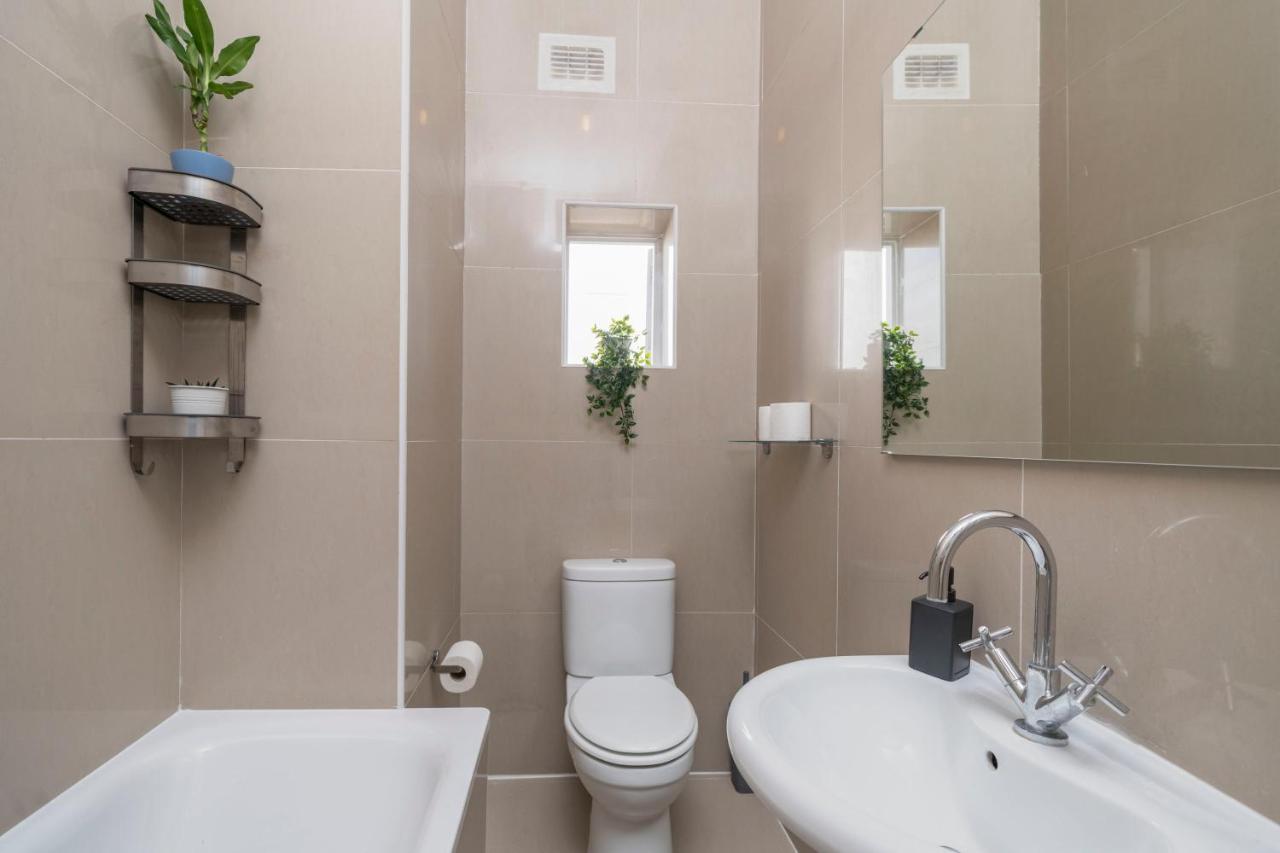 Kensington Nest Serviced Town House London Exteriör bild